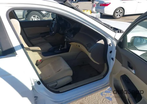 2010 Honda Accord 2.4 Lx from USA, damaged, VIN 1HGCP2F35AA120153